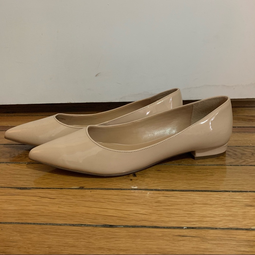 Nude pointed-toe Banana Republic flats